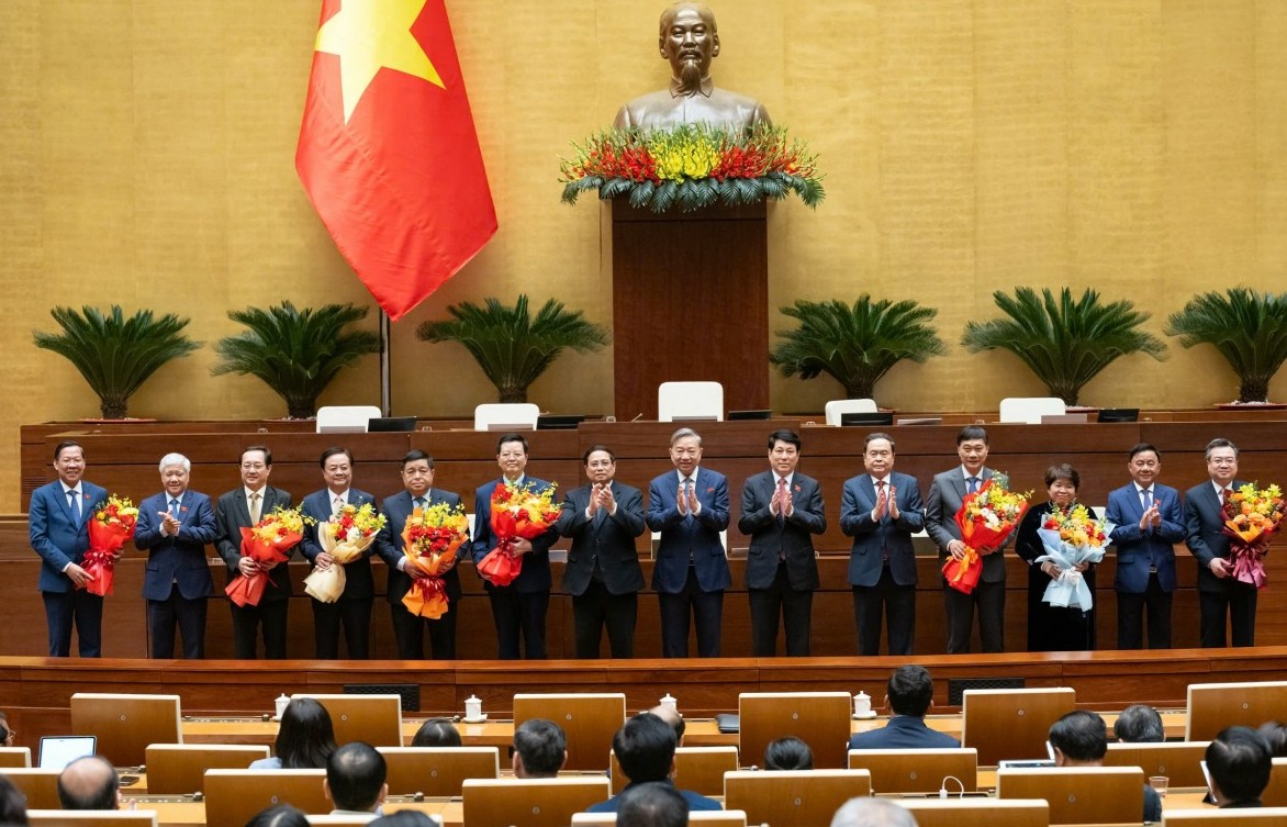 Quốc hội phê chuẩn bổ nhiệm 2 Phó Thủ tướng, 4 Bộ trưởng