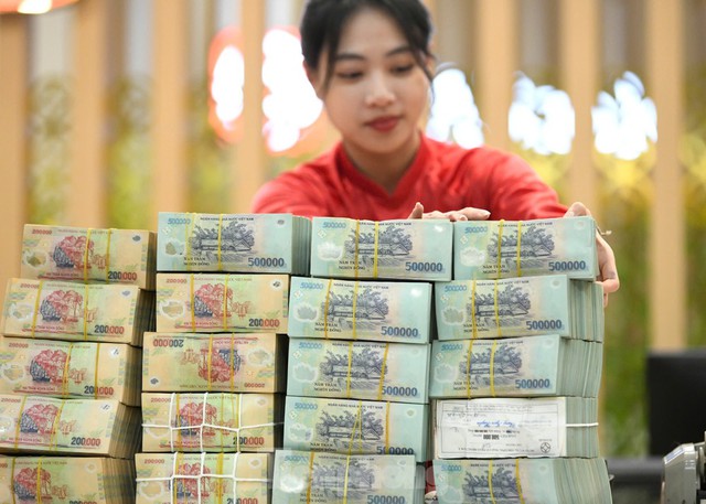 Đề xuất tiếp tục miễn thuế thu nhập cá nhân đối với lãi tiền gửi tiết kiệm- Ảnh 1.