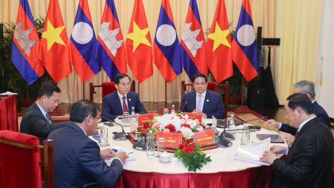 Cuộc họp Thủ tướng ba nước Việt Nam - Lào - Campuchia