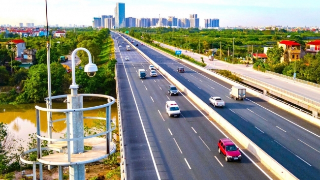 Hà Nội: Sắp xếp tinh gọn bộ máy không để ảnh hưởng đến sản xuất, kinh doanh