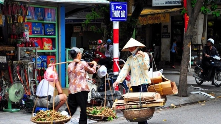 Bổ sung tiêu chí xác định người lao động có thu nhập thấp