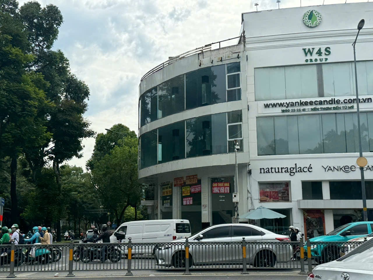 Thị trường cho thuê mặt bằng: “Lắm chỗ trống, ít người màng” Thị trường cho thuê mặt bằng: “Lắm chỗ trống, ít người màng”