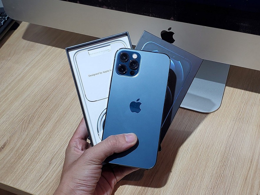 Giá iPhone 12 chưa bao giờ rẻ như lúc này Giá iPhone 12 chưa bao giờ rẻ như lúc này