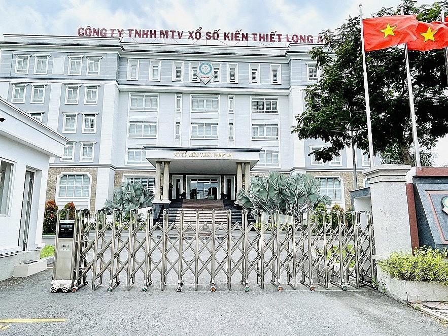 Bất ngờ với số tiền trả cho người trúng trưởng Xổ số kiến thiết Long An