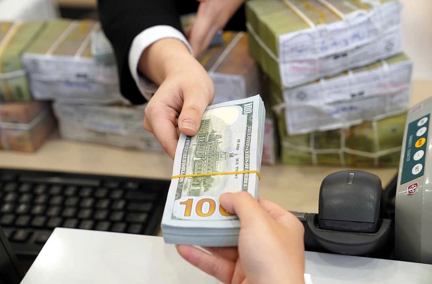 Vòng xoáy biến động ảnh hưởng đến sức nóng tỷ giá