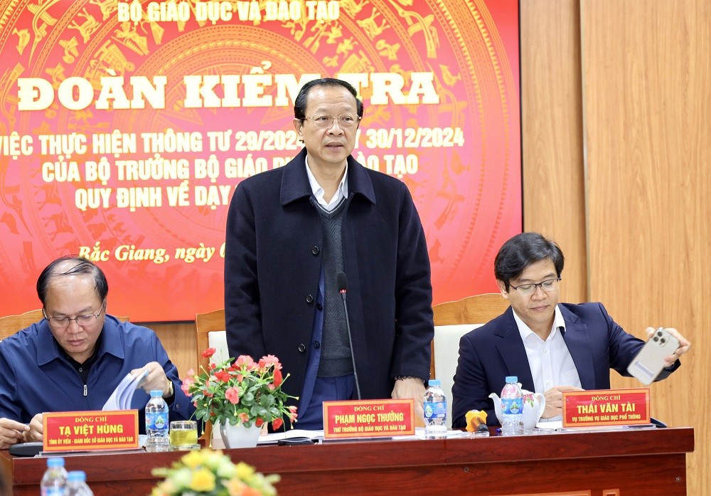 Cấm thu tiền dạy thêm, dạy tốt chính khoá để giáo viên và học sinh đến trường thấy hạnh phúc Cấm thu tiền dạy thêm, dạy tốt chính khoá để giáo viên và học sinh đến trường thấy hạnh phúc