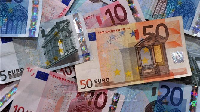 ECB hạ lãi suất lần thứ 5 liên tiếp
