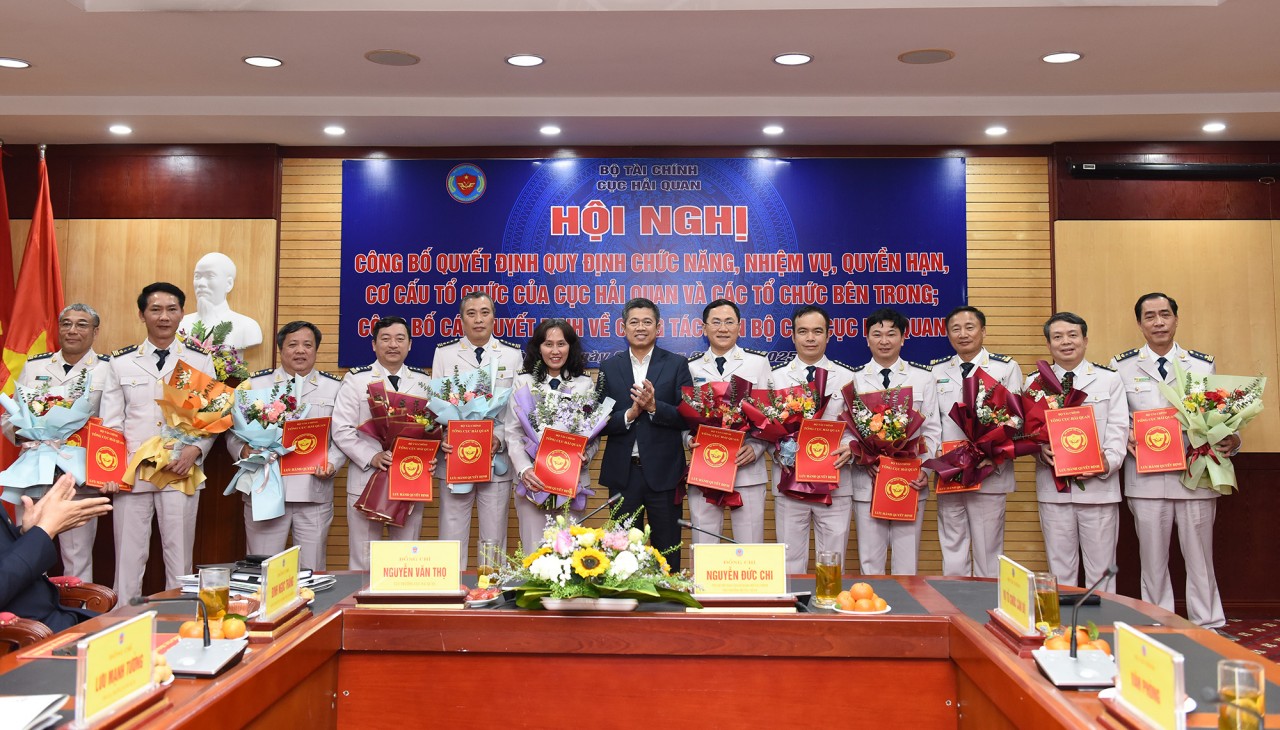 Công bố các quyết định về công tác cán bộ của Cục Hải quan theo cơ cấu mới