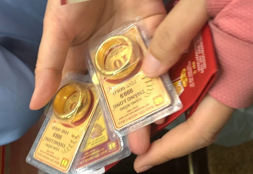 Thị trường tiền tệ tuần 3-7/3: Ngân hàng Nhà nước dừng phát hành tín phiếu, giá vàng lại “nhảy múa”