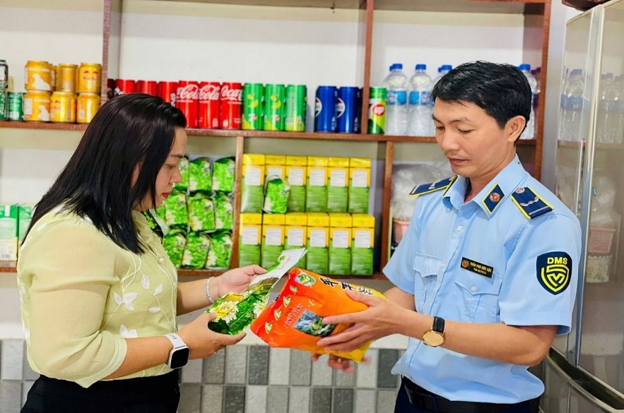 Quản lý an toàn thực phẩm cần chuyển mạnh từ "tiền kiểm" sang "hậu kiểm"