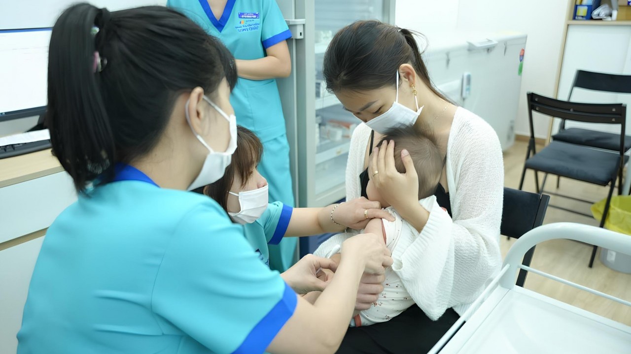 Chủ động tiêm vaccine: Phòng bệnh hơn chữa bệnh
