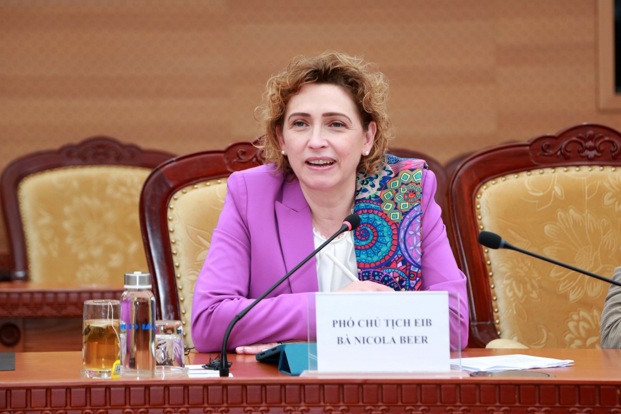 Thứ trưởng Bộ Tài chính Nguyễn Đức Chi tiếp Phó Chủ tịch EIB Nicola Beer