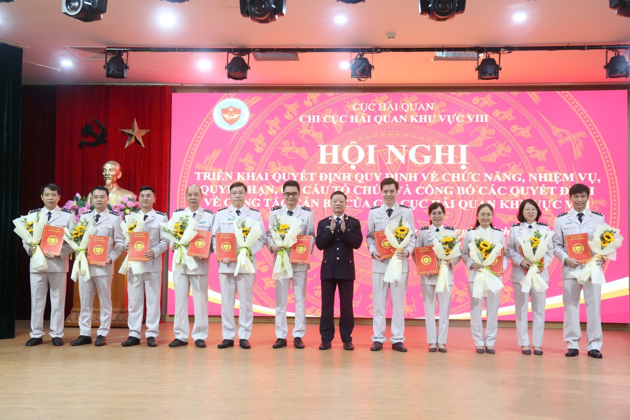 Quảng Ninh: Công bố quyết định về tổ chức bộ máy và cán bộ ngành Hải quan Quảng Ninh: Công bố quyết định về tổ chức bộ máy và cán bộ ngành Hải quan