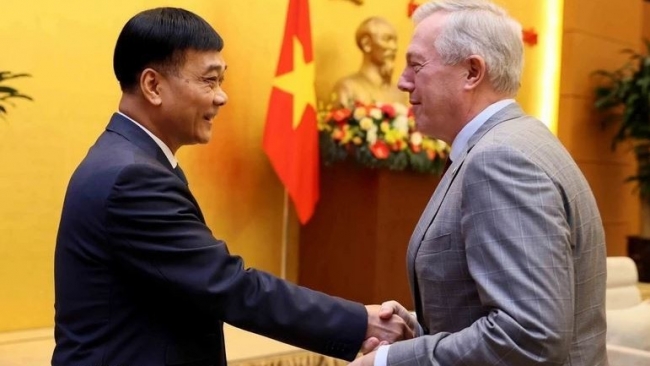 US companies vow to expand investment in Vietnam