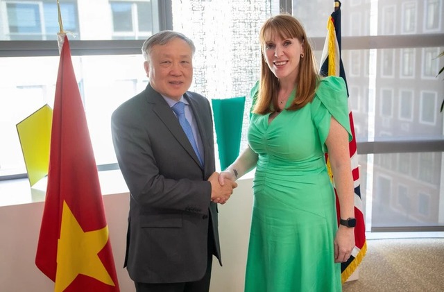 Viet Nam, UK strengthen cooperation on int’l financial center development- Ảnh 1. Viet Nam, UK strengthen cooperation on int’l financial center development- Ảnh 1.