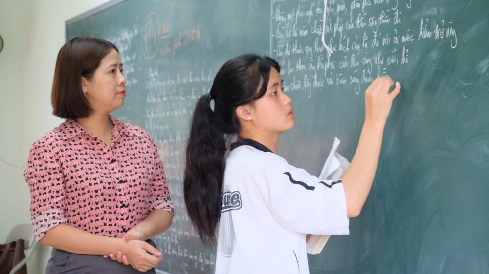 Nhiều địa phương đề nghị gỡ khó về kinh phí tổ chức dạy thêm, học thêm