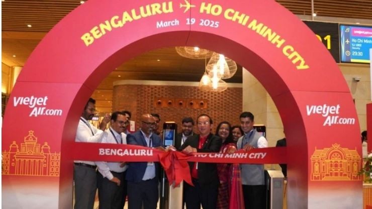 Vietnam’s leading airlines to open new routes to India