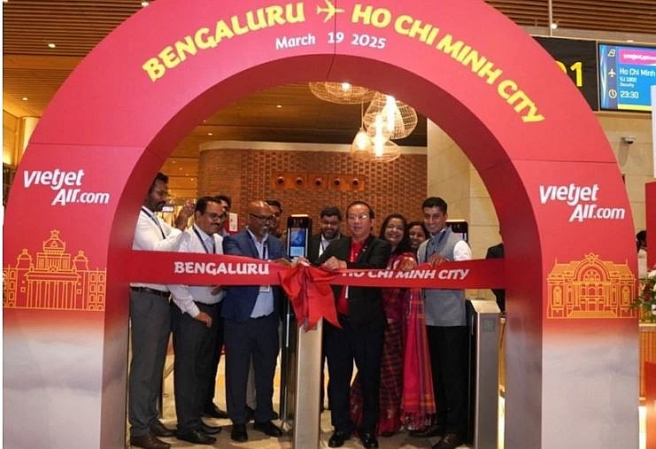 Vietnam’s leading airlines to open new routes to India