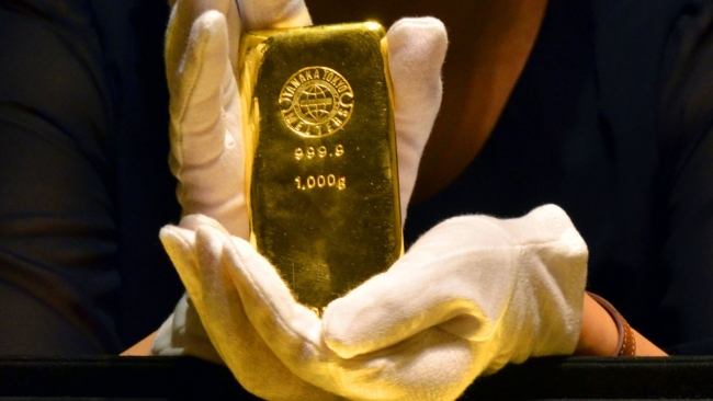 Giá tăng vọt, người dân ồ ạt bán vàng cũ