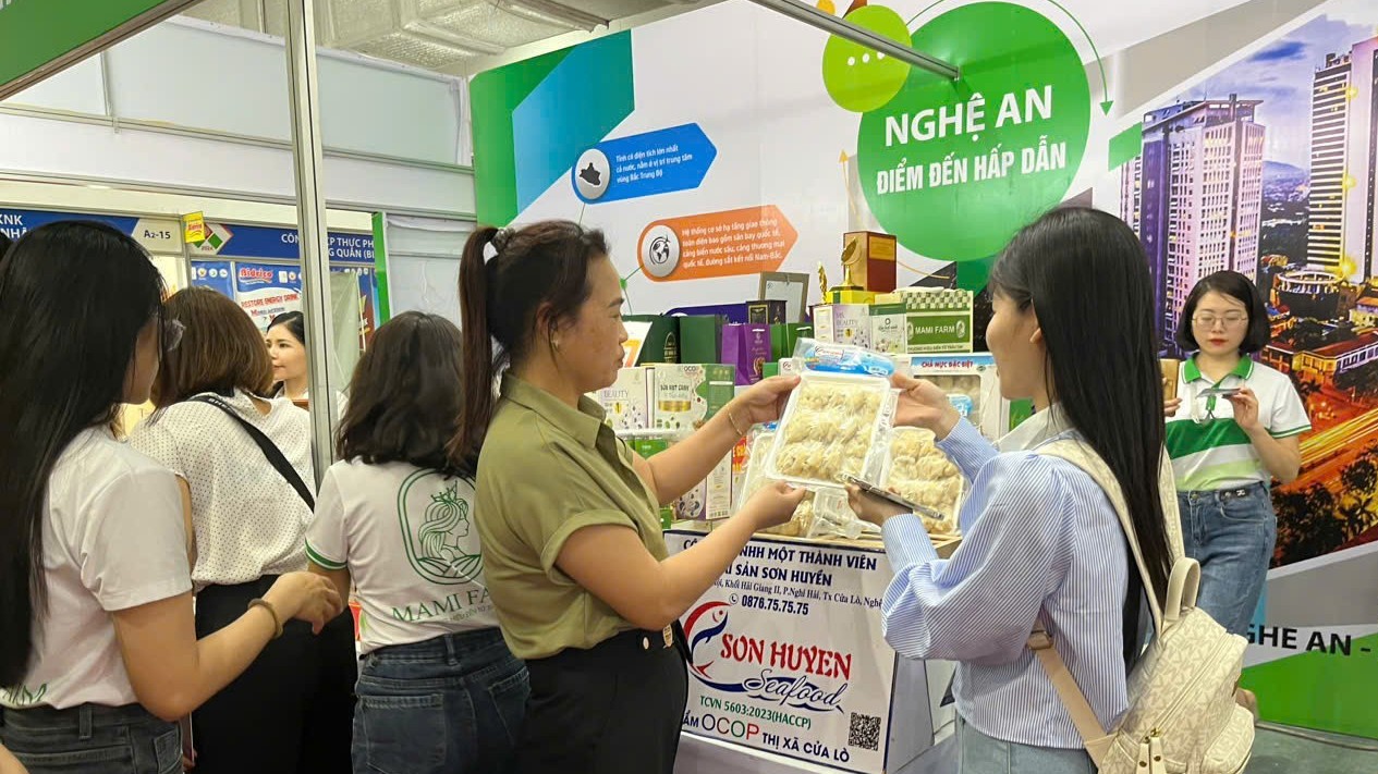 12 tỉnh giới thiệu đặc sản địa phương tại Vietnam Expo 2025