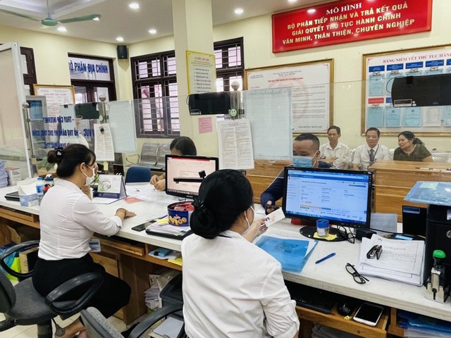 Gov't approves program to cut and simplify administrative procedures for 2025, 2026- Ảnh 1.