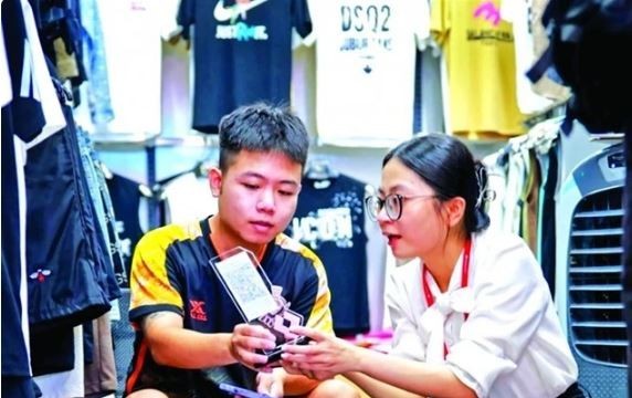 Banks launch automatic profit-making products to draw depositors