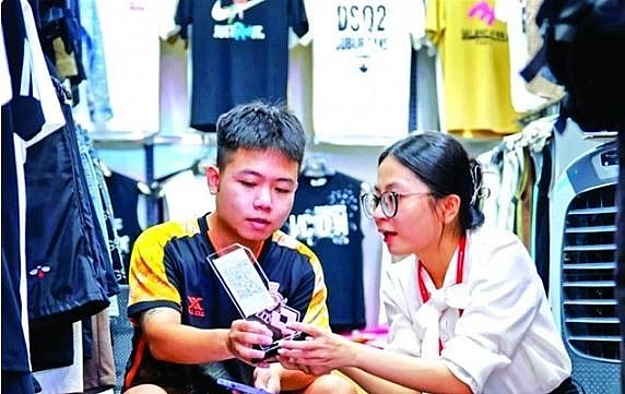 Banks launch automatic profit-making products to draw depositors