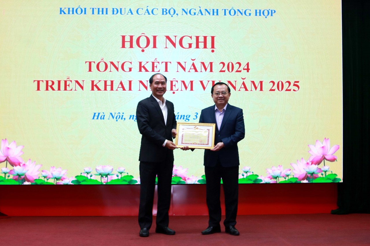 Khối thi đua các Bộ, ngành tổng hợp tiếp tục đẩy mạnh các phong trào thi đua gắn với nhiệm vụ chính trị năm 2025