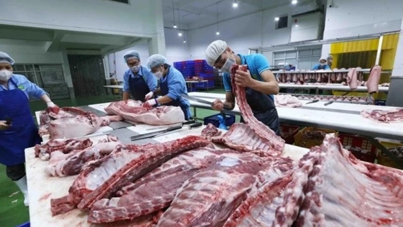 Deputy PM requests investigation into record high pork prices