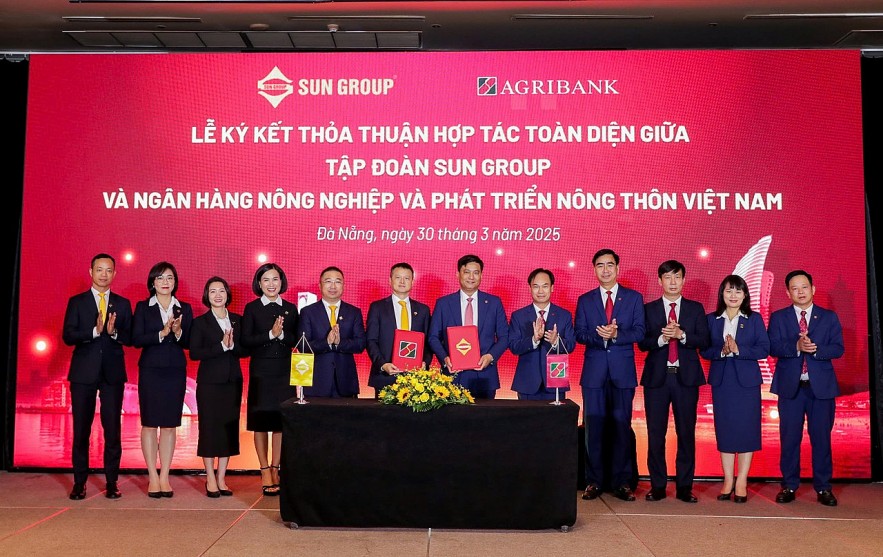 Agribank và Sun Group ký kết thỏa thuận hợp tác toàn diện Agribank và Sun Group ký kết thỏa thuận hợp tác toàn diện