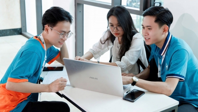 Đầu tư nhân lực - Bước đi quyết định để TP. Hồ Chí Minh thành Trung tâm tài chính quốc tế