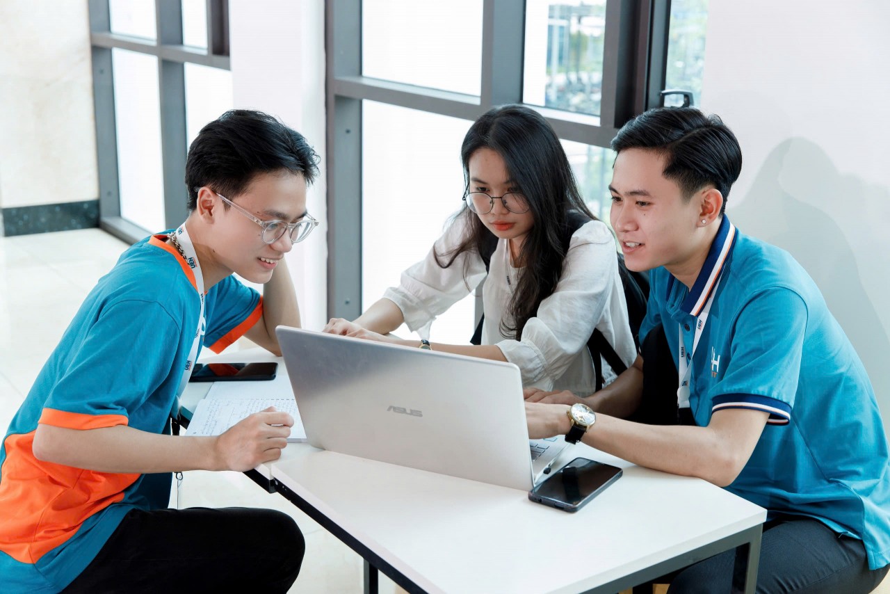 Đầu tư nhân lực - Bước đi quyết định để TP. Hồ Chí Minh thành Trung tâm tài chính quốc tế