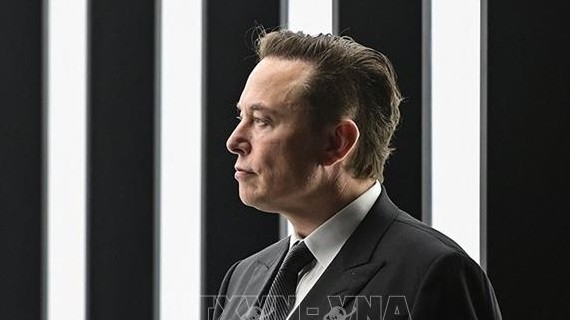 Tỷ phú Elon Musk trở lại ngôi vị người giàu nhất thế giới