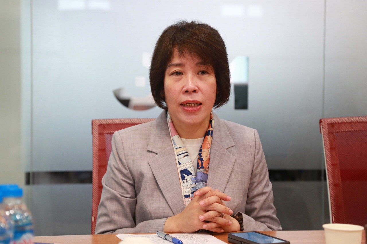 Thứ trưởng Bộ Tài chính Nguyễn Thị Bích Ngọc tiếp Phó Chủ tịch Tập đoàn Intel Sarah Kemp