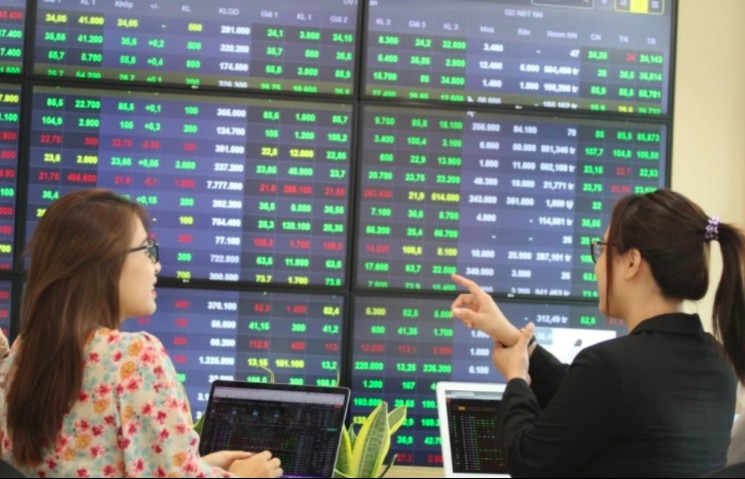 HOSE điều chỉnh ngày hiệu lực áp dụng chỉ số kỳ tháng 4/2025 theo kế hoạch dự kiến vận hành hệ thống KRX