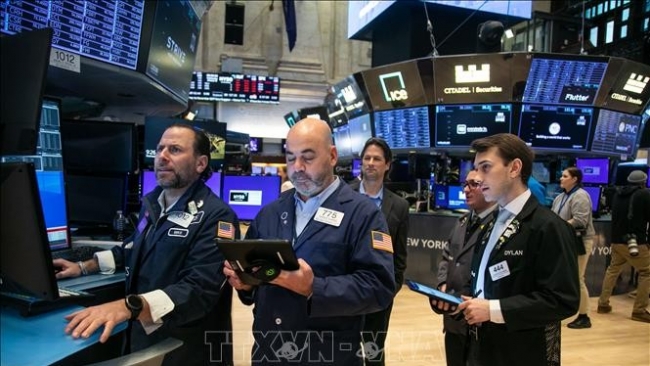 Thị trường chứng khoán Mỹ lao dốc sau khi Tổng thống Trump công bố chính sách thuế mới