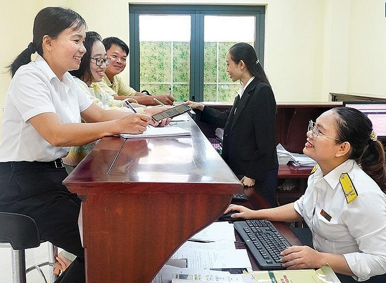 Cục Thuế chỉ đạo kịp thời triển khai gia hạn nộp thuế tiêu thụ đặc biệt với ô tô trong nước Cục Thuế chỉ đạo kịp thời triển khai gia hạn nộp thuế tiêu thụ đặc biệt với ô tô trong nước