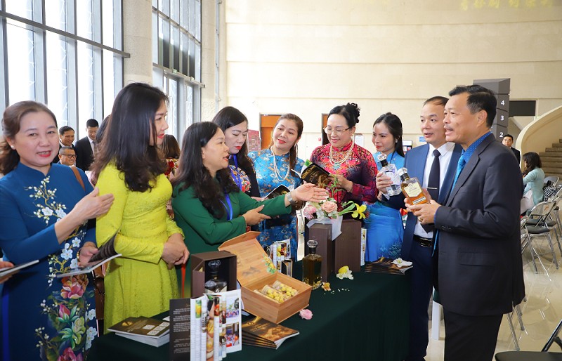 Quảng Ninh: Gắn kết du lịch với tiêu thụ nông sản địa phương