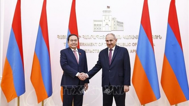 Chủ tịch Quốc hội Trần Thanh Mẫn hội kiến Thủ tướng Armenia