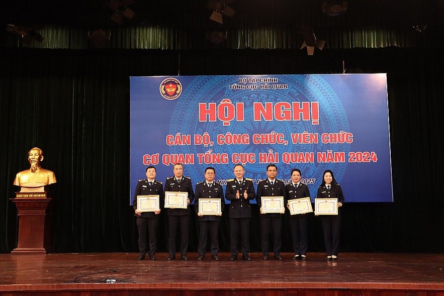 Đảng bộ Cục Hải quan triển khai công tác thi đua, khen thưởng trong tình hình mới
