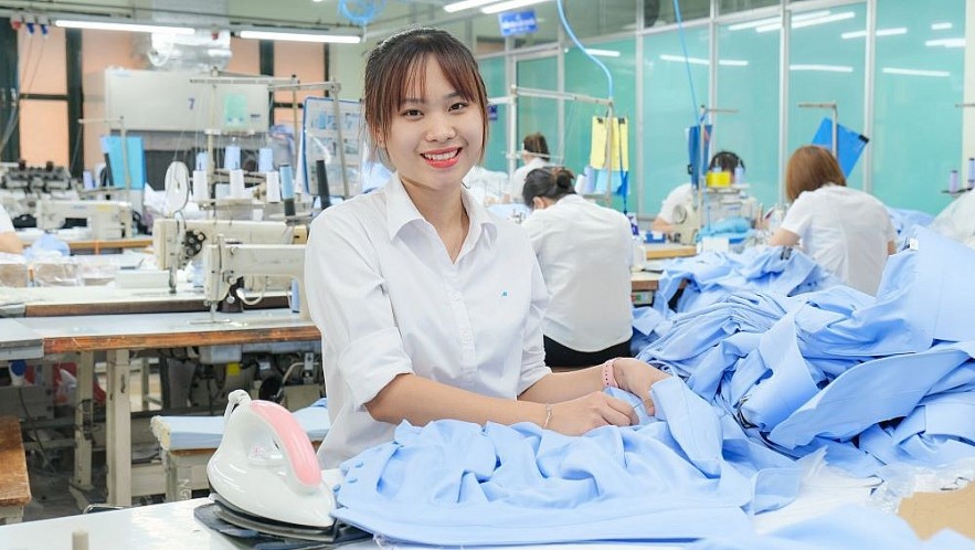 Chế độ bảo hiểm xã hội cho người lao động luôn được đảm bảo kịp thời, đúng quy định Chế độ bảo hiểm xã hội cho người lao động luôn được đảm bảo kịp thời, đúng quy định