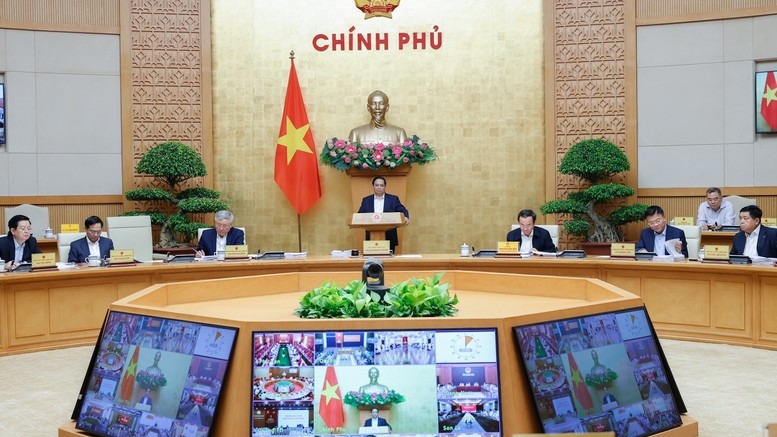 Thủ tướng chủ trì phiên họp thường kỳ và hội nghị trực tuyến của Chính phủ với địa phương