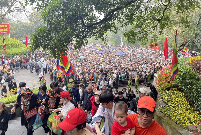Người dân cả nước hướng về Giỗ Tổ Hùng Vương- Ảnh 3.