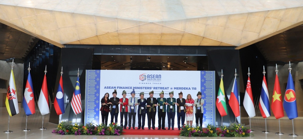 Nhiều vấn đề quan trọng về tài chính, thương mại được các Bộ trưởng Tài chính quan tâm thảo luận tại AFMGM 12