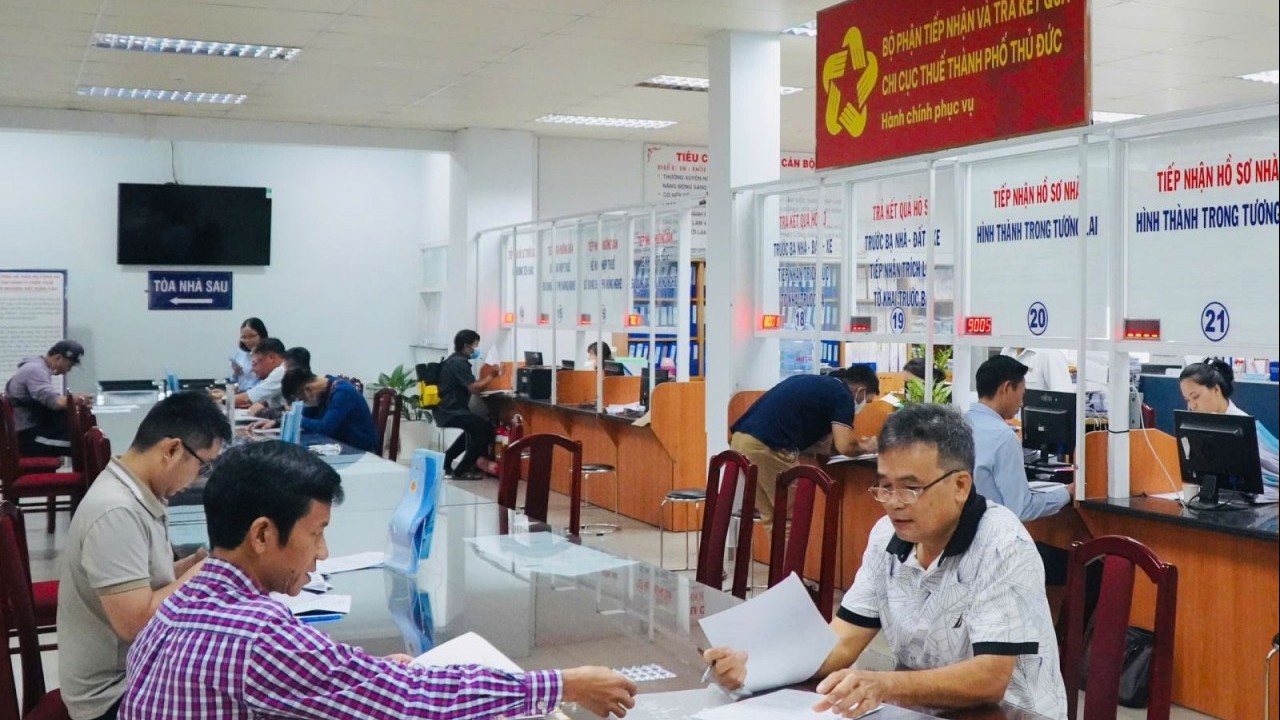 HĐND TP. Hồ Chí Minh sẽ biểu quyết bãi bỏ chính sách hỗ trợ thêm cho cán bộ thôi việc