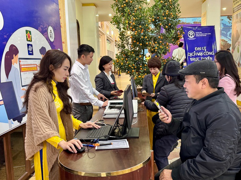 Gợi mở mới về chế độ tiền lương, tuổi nghỉ hưu của cán bộ, công chức- Ảnh 1. Gợi mở mới về chế độ tiền lương, tuổi nghỉ hưu của cán bộ, công chức- Ảnh 1.