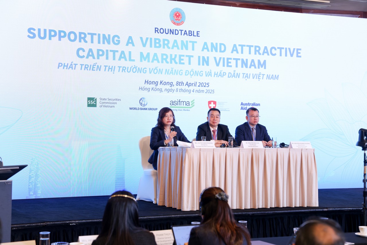 Thêm tín hiệu tích cực được ghi nhận từ tiến trình nâng hạng thị trường chứng khoán tại Hong Kong Thêm tín hiệu tích cực được ghi nhận từ tiến trình nâng hạng thị trường chứng khoán tại Hong Kong