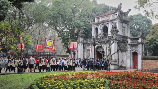 Thủ tướng yêu cầu thúc đẩy phát triển du lịch, bảo đảm tăng trưởng kinh tế hai con số