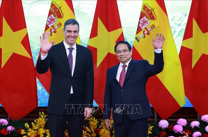 Thủ tướng Tây Ban Nha Pedro Sánchez kết thúc chuyến thăm chính thức Việt Nam Chú thích ảnh