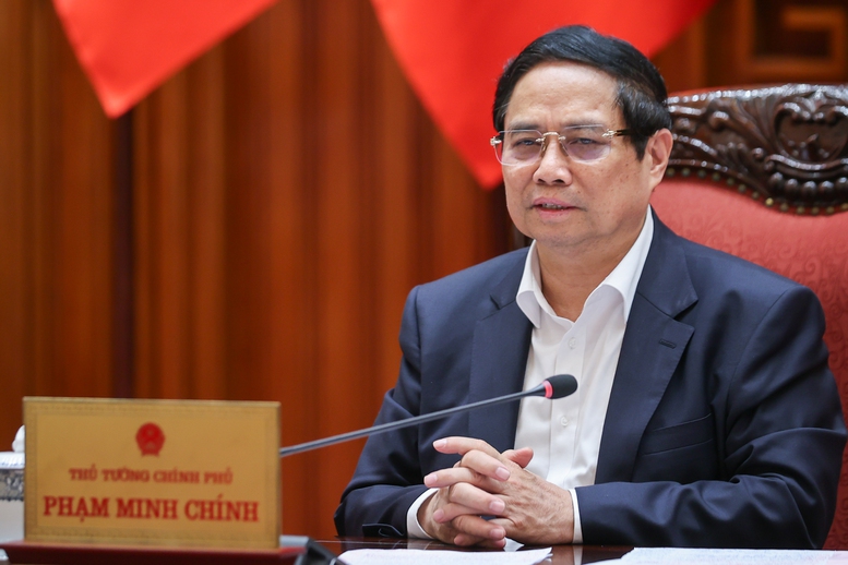 Thủ tướng: Ứng phó chủ động, kịp thời, linh hoạt trong mọi tình huống, khẩn trương hỗ trợ doanh nghiệp, người dân- Ảnh 2.